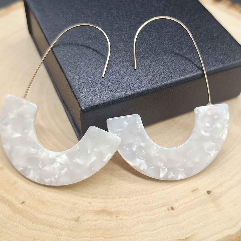 Confetti Pearly White Crescent Hoop Earrings - Picture 4 of 5